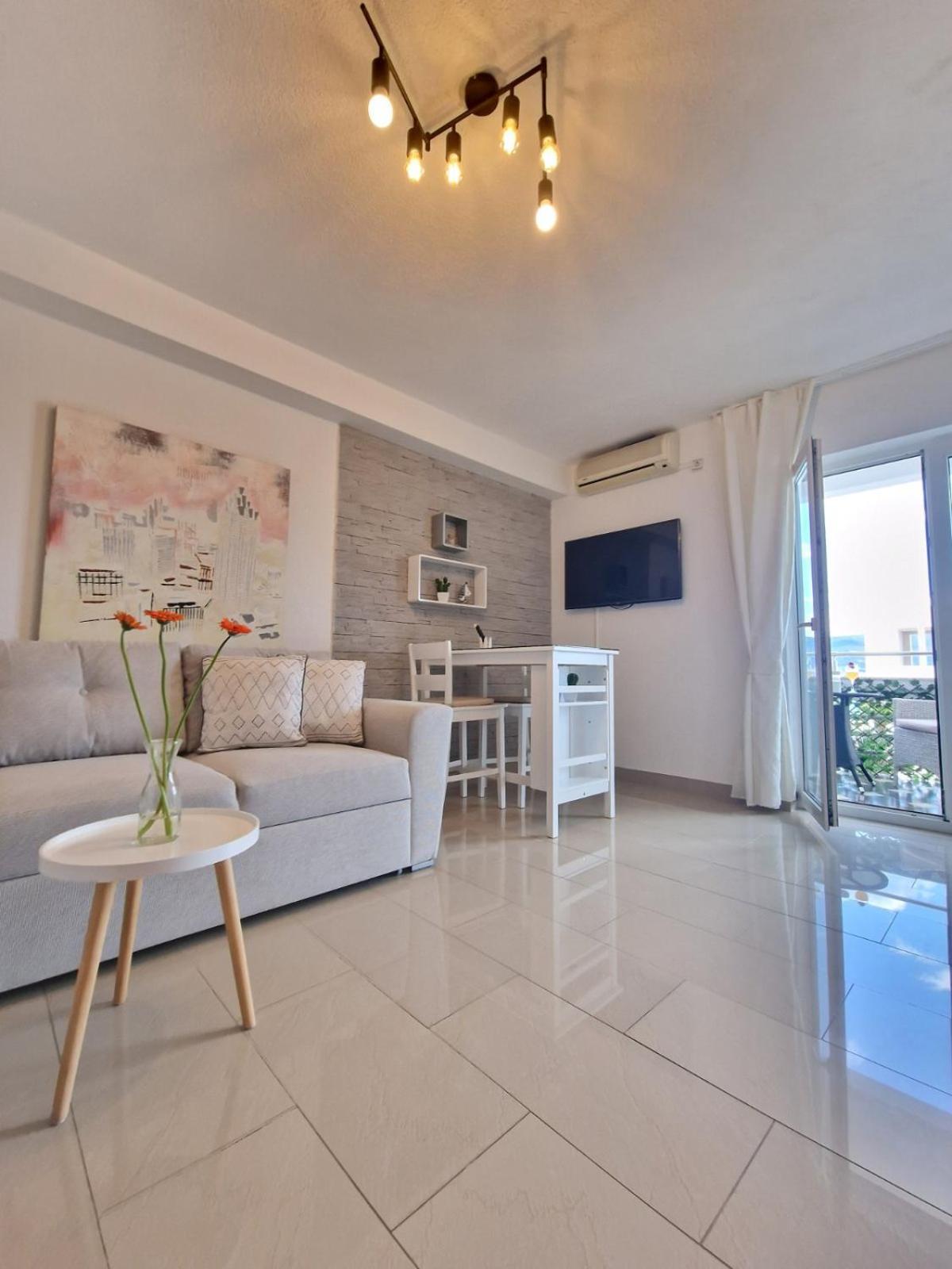 Apartments Silva With A View Of Sea Трогир Экстерьер фото