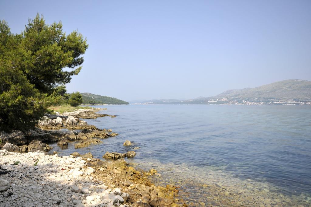 Apartments Silva With A View Of Sea Трогир Экстерьер фото