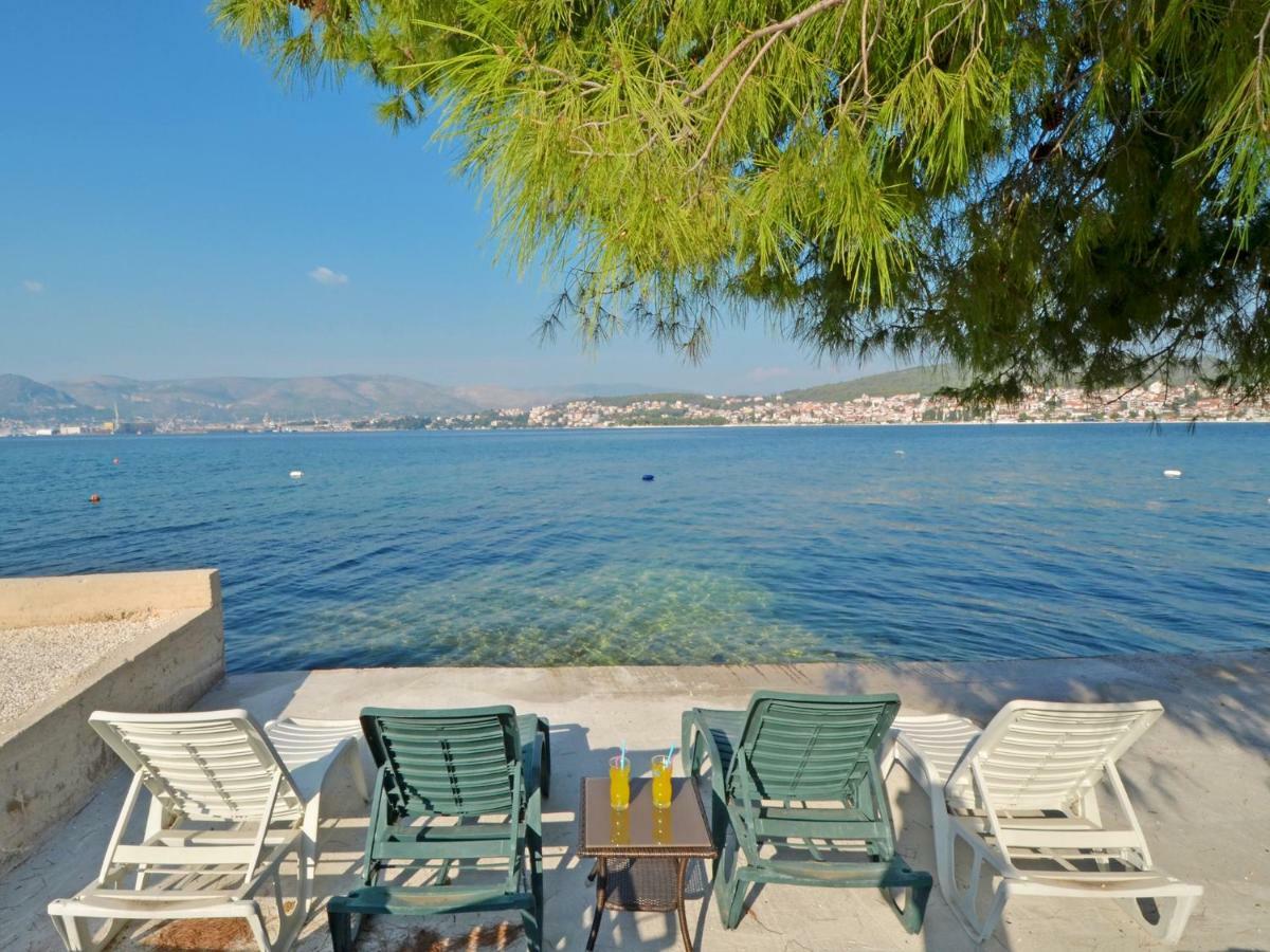 Apartments Silva With A View Of Sea Трогир Экстерьер фото