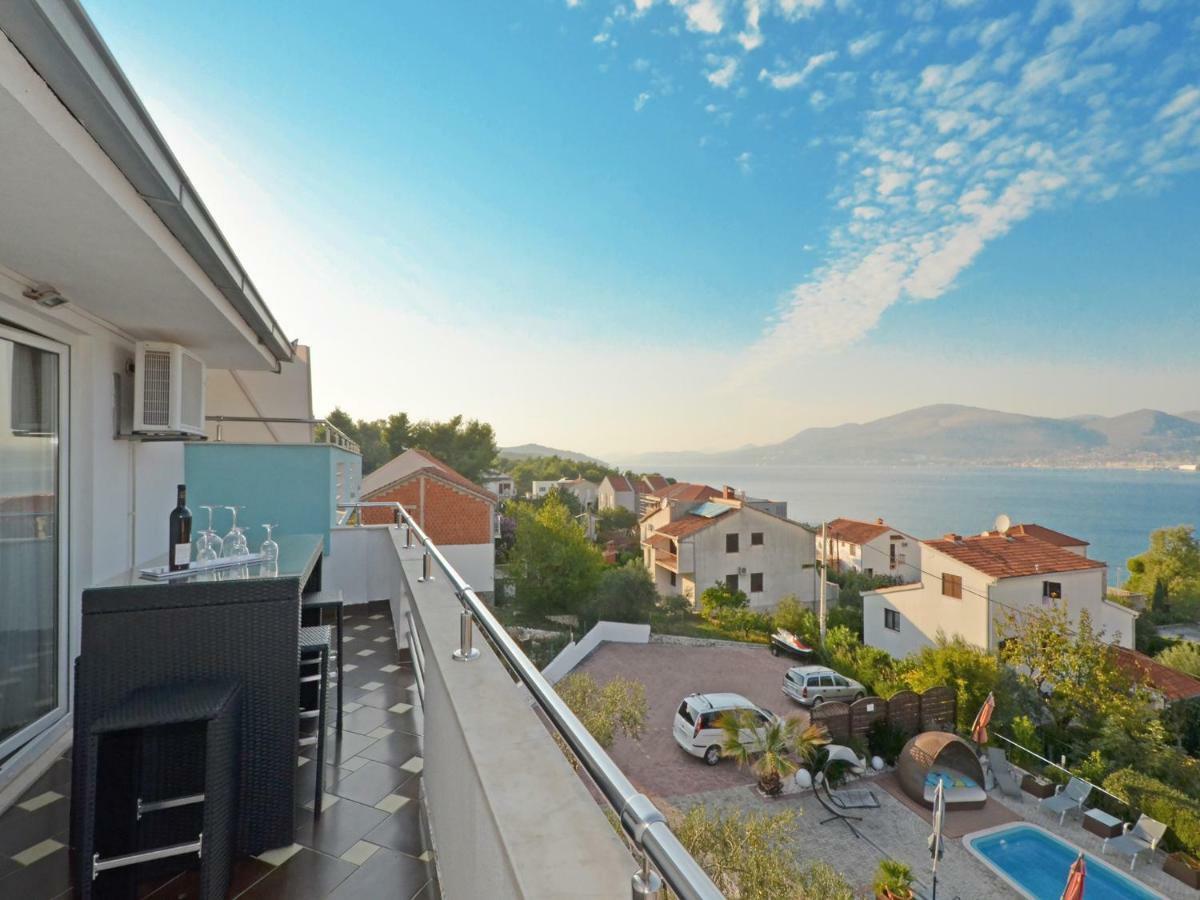 Apartments Silva With A View Of Sea Трогир Экстерьер фото